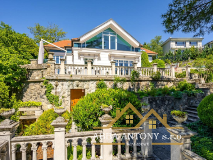 Na predaj impozantná historická vila v centre Bratislavy – Staré Mesto